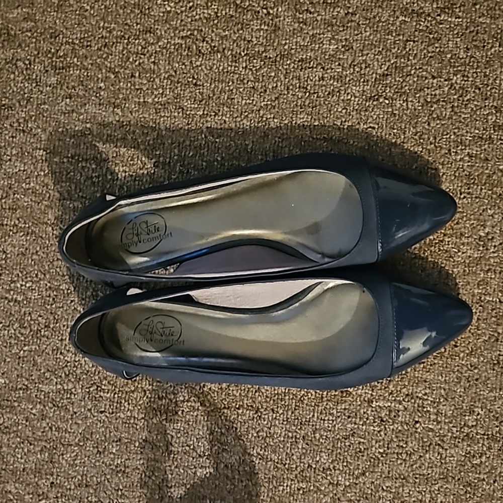 Navy blue Flats